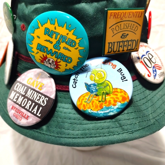 GENUINE ANTIQUE PERSON Novelty Bucket Hat with 18 Pins - Size: Large - Picture 5 of 10